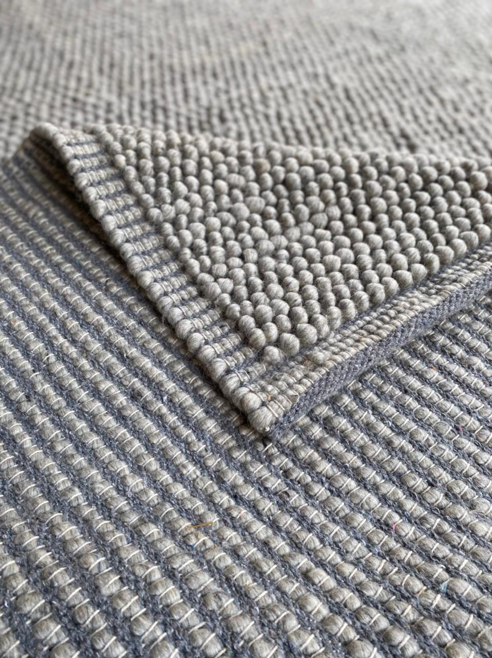 Hand Woven Chunky Loop Wool Area Rug