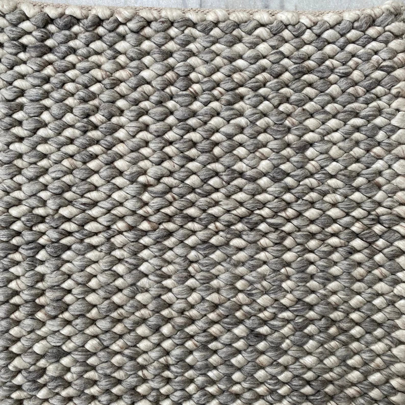 Hand Woven Chunky Wool, Fish Eye Style, Wool Area Rug. Available in Multiple in Size. Living Room Rug, Bedroom Rug