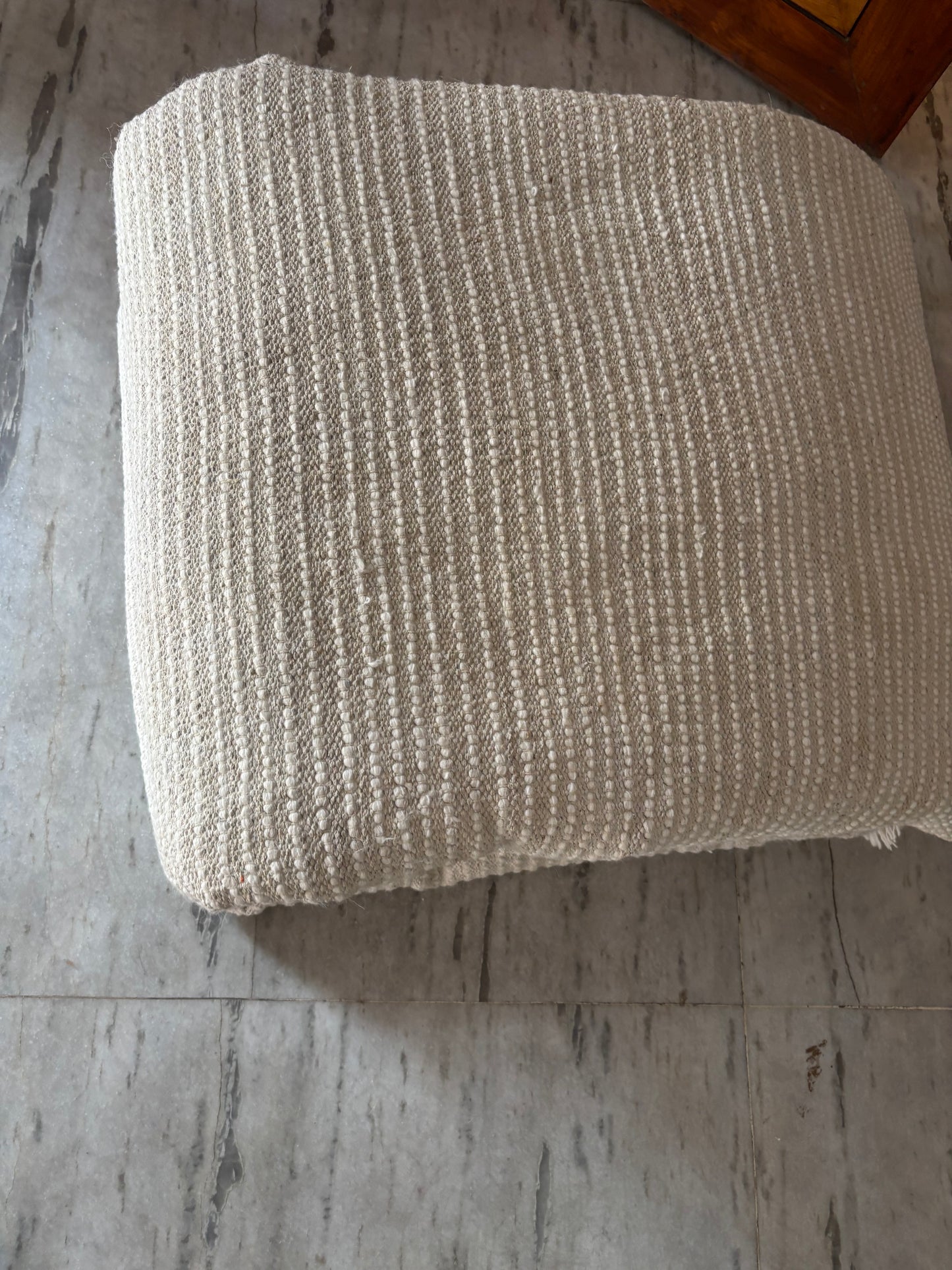 Handwoven White Wool Shaggy Rug — Chunky Knit, Custom Size