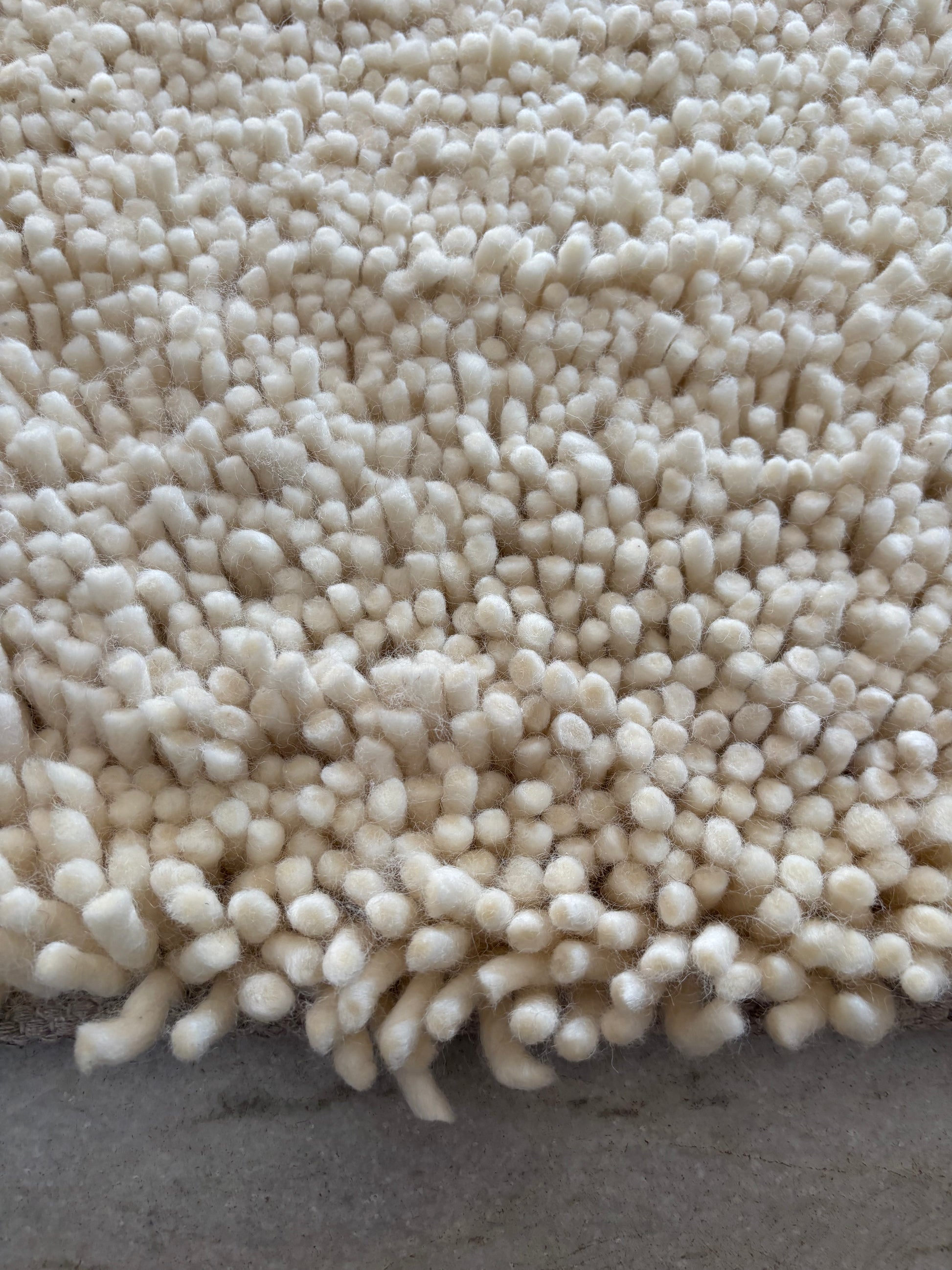 Closeup Image of white New Zealand Wool Rug 